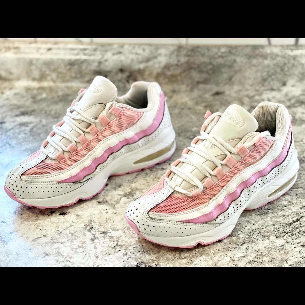 Women's Nike Air Max 95 Se Summit Pink Size 8.5